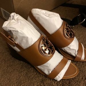 *BRAND NEW NEVER WORN* Tory Burch Wedge Sandals